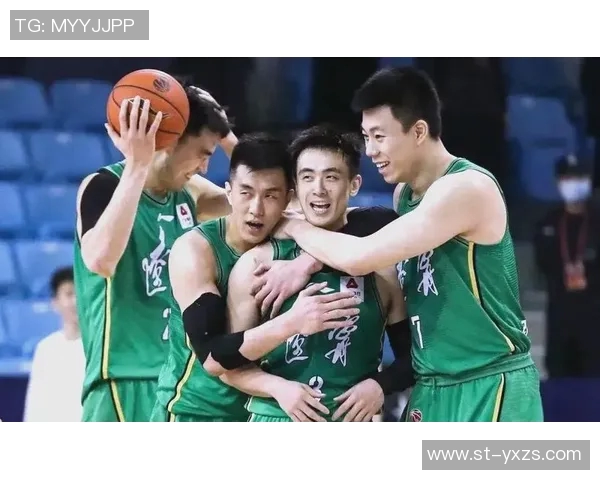 2016年CBA季后赛精彩对决辽宁队与江苏队的巅峰对抗回顾